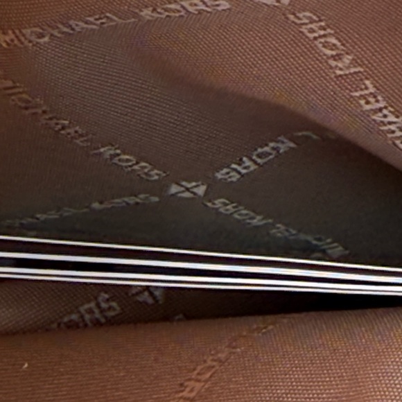 Michael Kors Pink Quilted Crossbody Bag - Picture 10 of 16